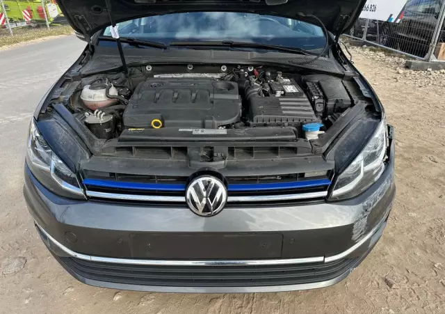 VOLKSWAGEN Golf 2.0 BlueTDI DSG Highline