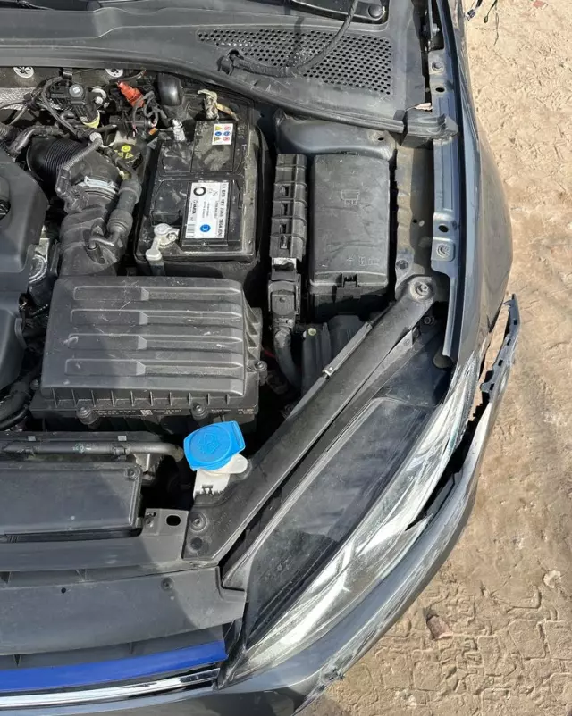 VOLKSWAGEN Golf 2.0 BlueTDI DSG Highline