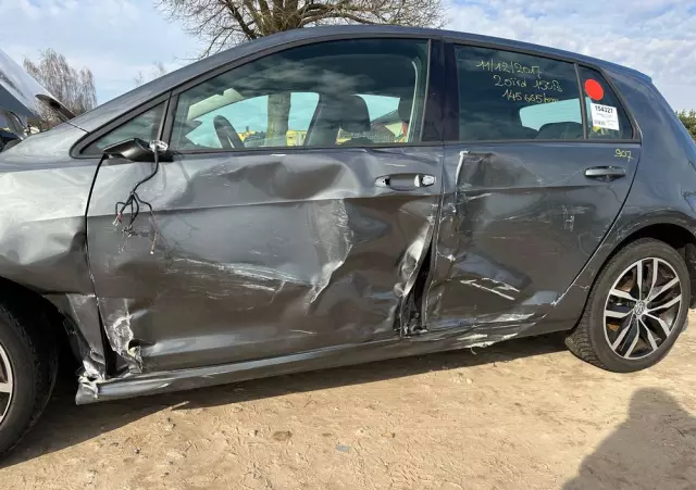 VOLKSWAGEN Golf 2.0 BlueTDI DSG Highline