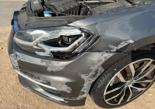 VOLKSWAGEN Golf 2.0 BlueTDI DSG Highline