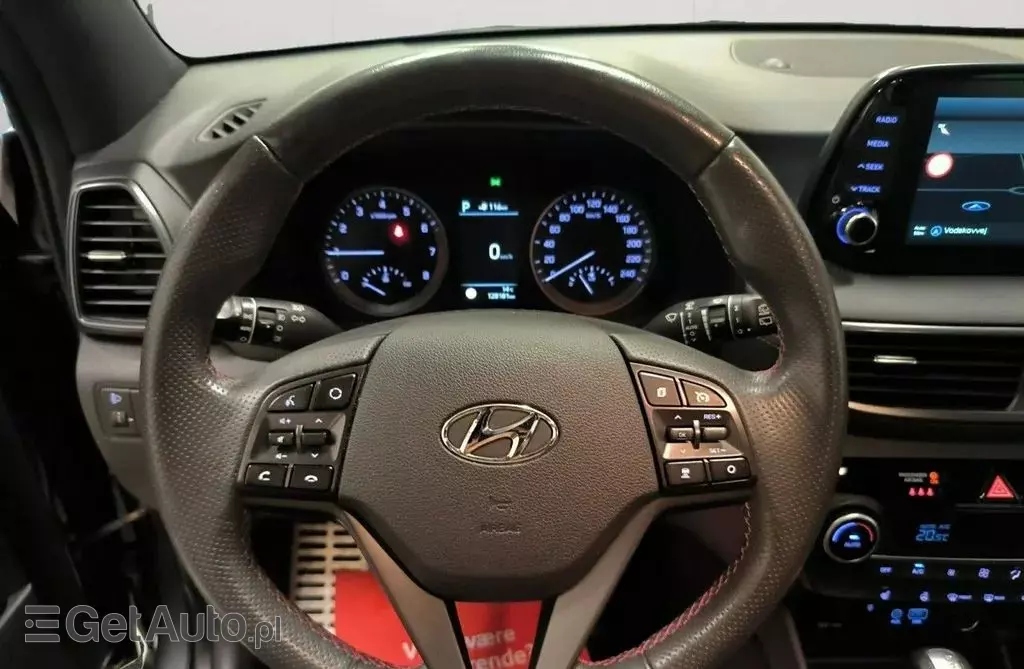 HYUNDAI Tucson 