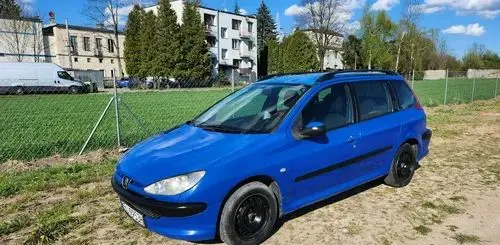 PEUGEOT 206 