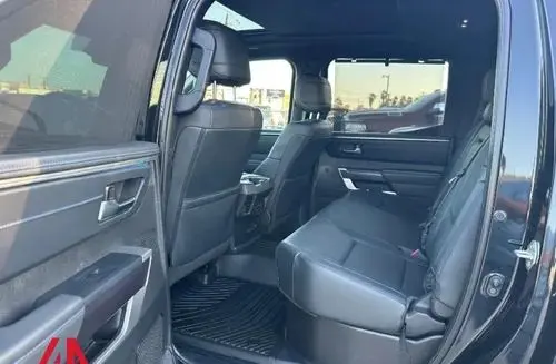 TOYOTA Tundra 