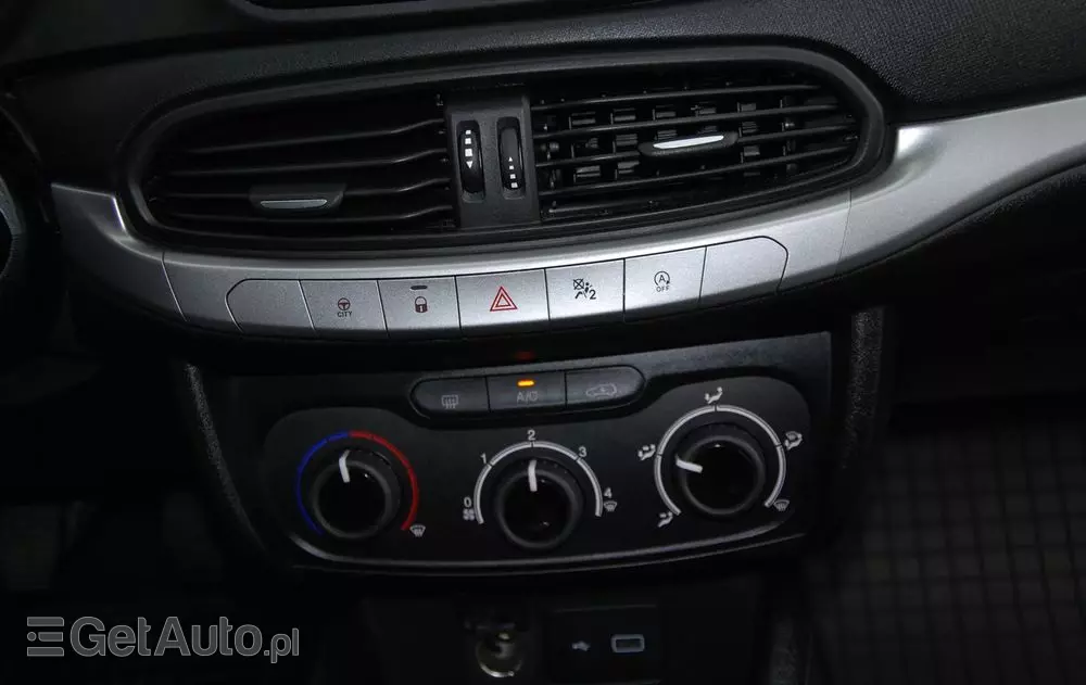 FIAT Tipo 1.4 16v Street