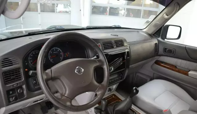 NISSAN Patrol 