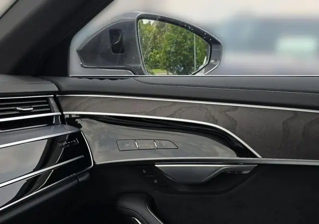 AUDI A8 L 55 TFSI quattro tiptronic