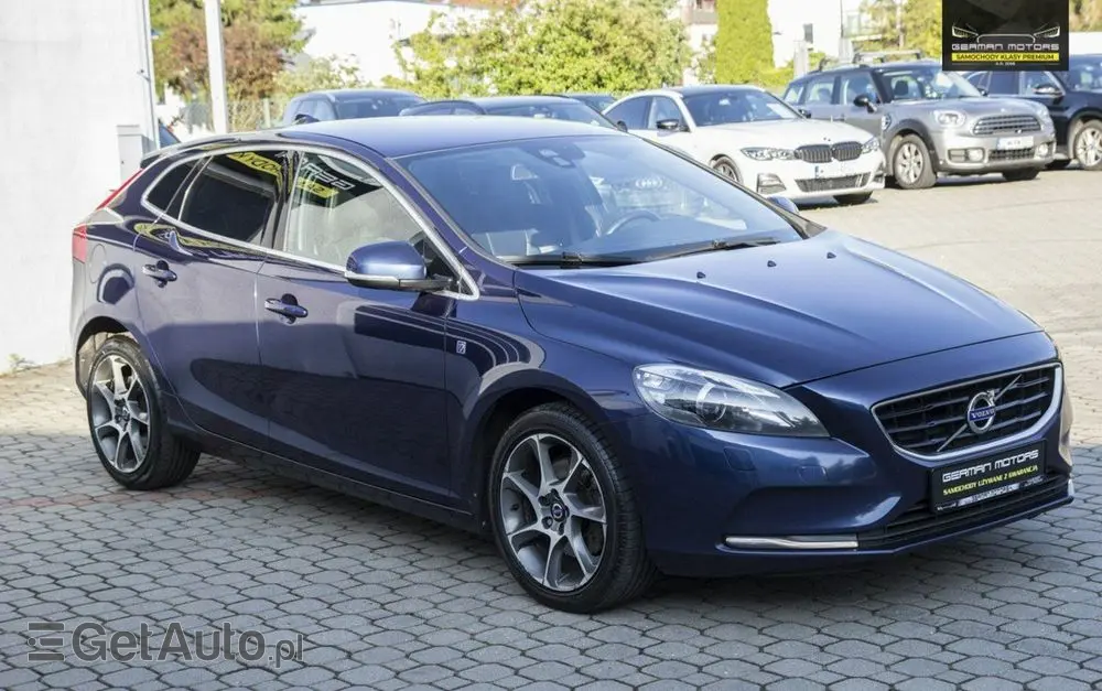 VOLVO V40 D3 Drive-E Ocean Race