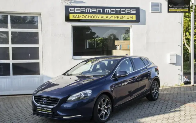 VOLVO V40 D3 Drive-E Ocean Race