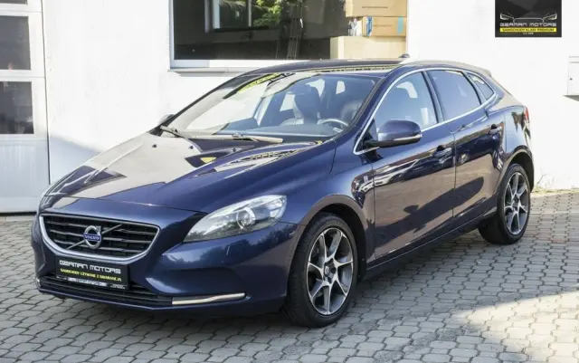 VOLVO V40 D3 Drive-E Ocean Race