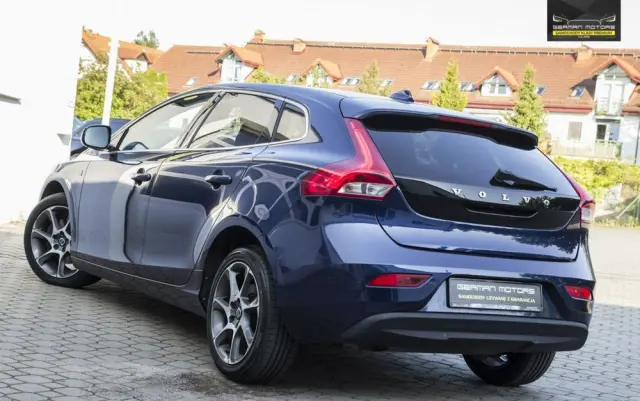 VOLVO V40 D3 Drive-E Ocean Race