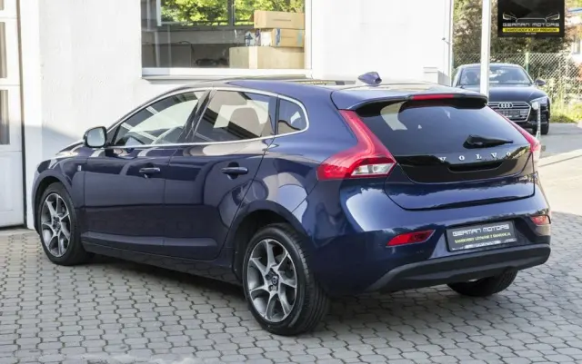 VOLVO V40 D3 Drive-E Ocean Race