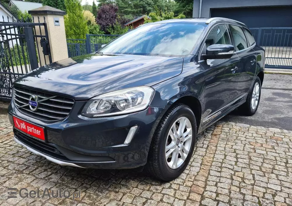VOLVO XC 60 D3 Momentum
