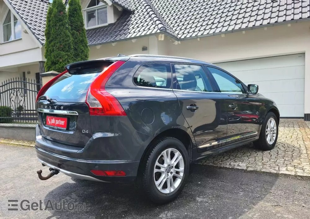VOLVO XC 60 D3 Momentum