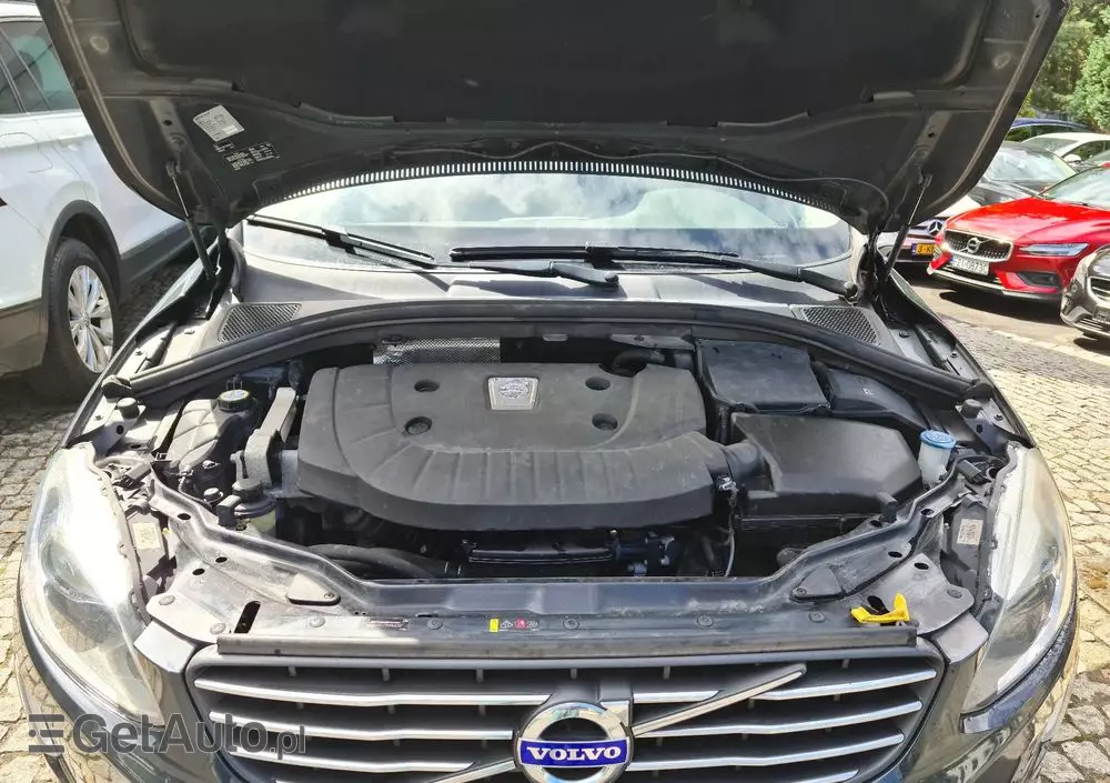 VOLVO XC 60 D3 Momentum