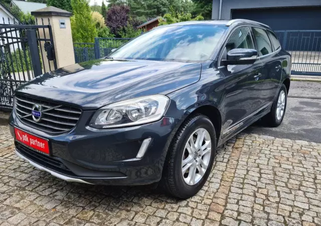 VOLVO XC 60 D3 Momentum