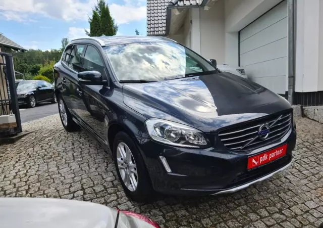 VOLVO XC 60 D3 Momentum
