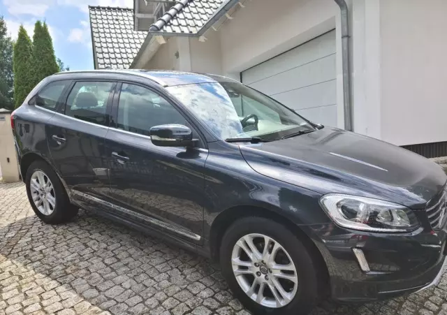 VOLVO XC 60 D3 Momentum
