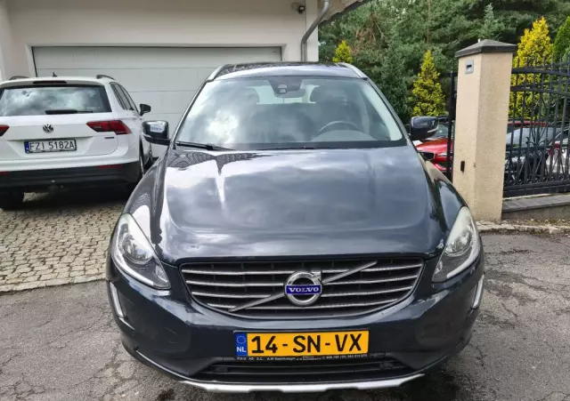 VOLVO XC 60 D3 Momentum