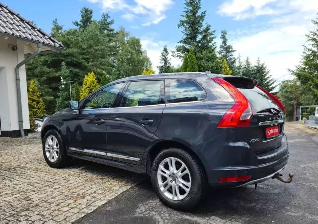 VOLVO XC 60 D3 Momentum