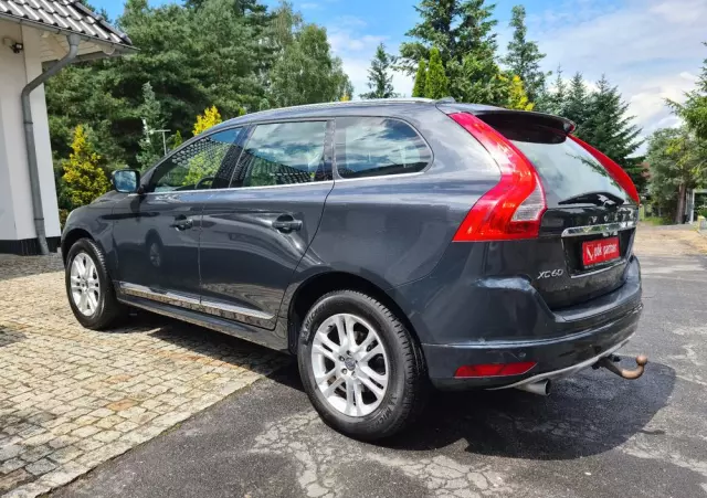 VOLVO XC 60 D3 Momentum