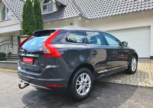 VOLVO XC 60 D3 Momentum