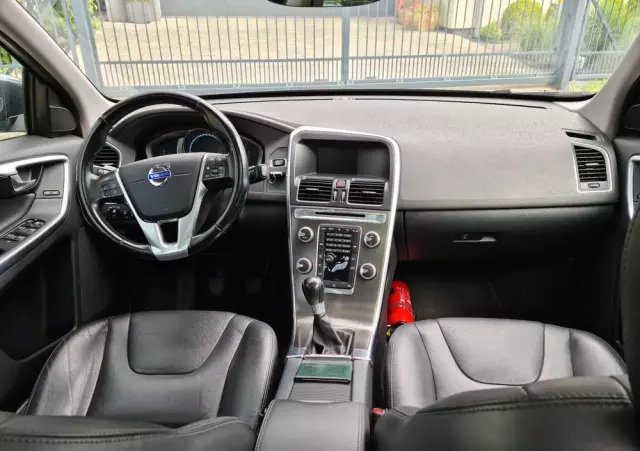 VOLVO XC 60 D3 Momentum