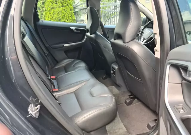 VOLVO XC 60 D3 Momentum