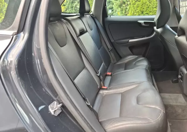 VOLVO XC 60 D3 Momentum