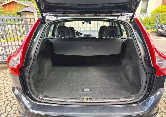 VOLVO XC 60 D3 Momentum