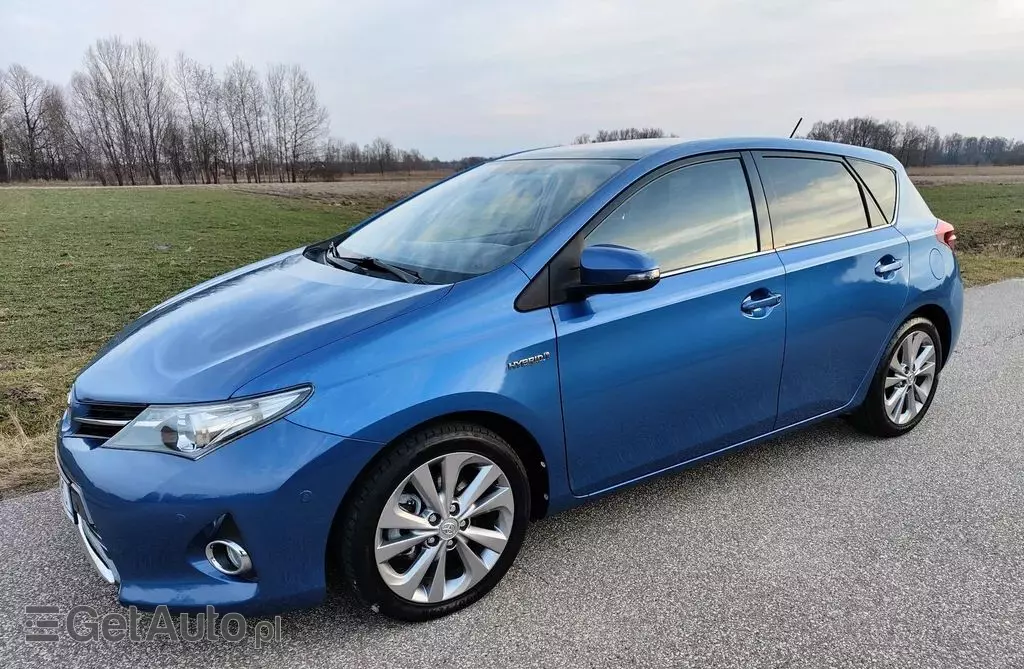TOYOTA Auris 1.8 VVT-i (136 KM) Hybrid E-CVT