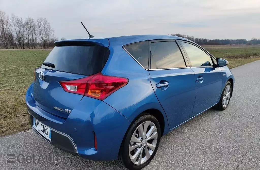 TOYOTA Auris 1.8 VVT-i (136 KM) Hybrid E-CVT
