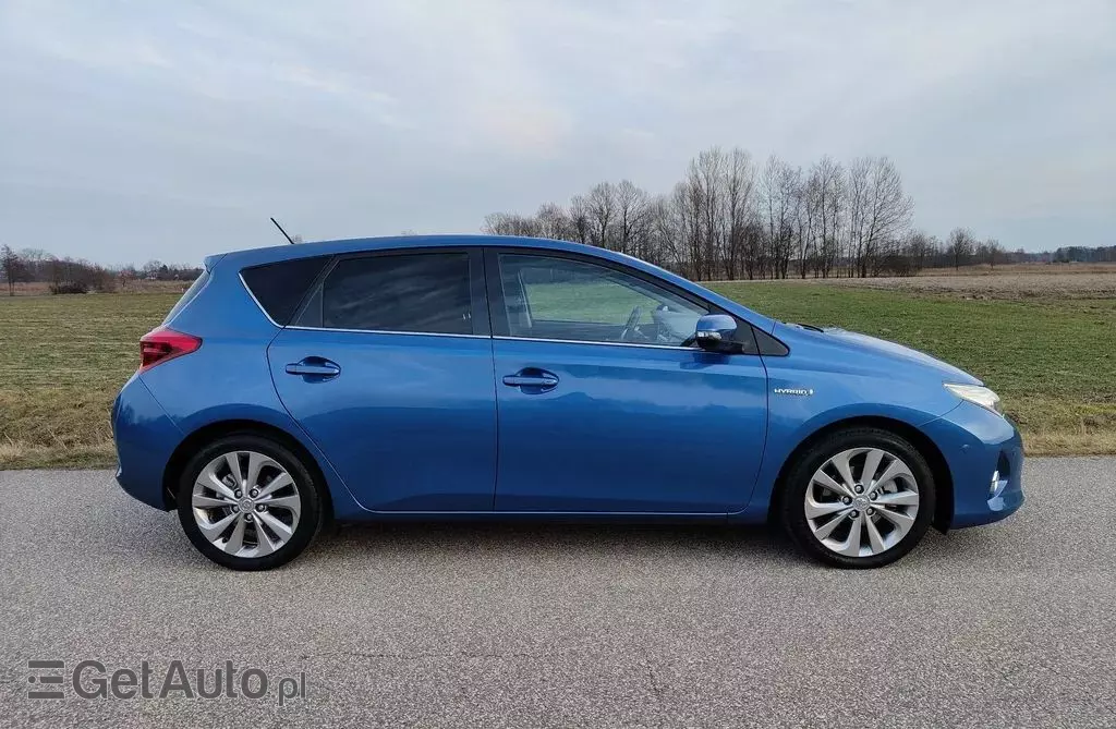 TOYOTA Auris 1.8 VVT-i (136 KM) Hybrid E-CVT