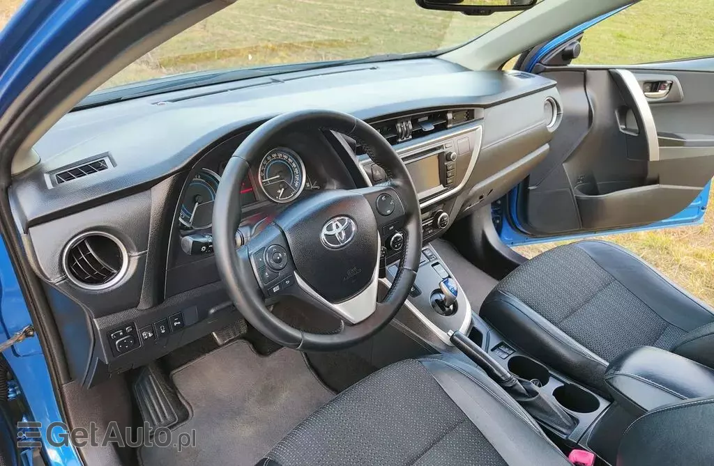 TOYOTA Auris 1.8 VVT-i (136 KM) Hybrid E-CVT