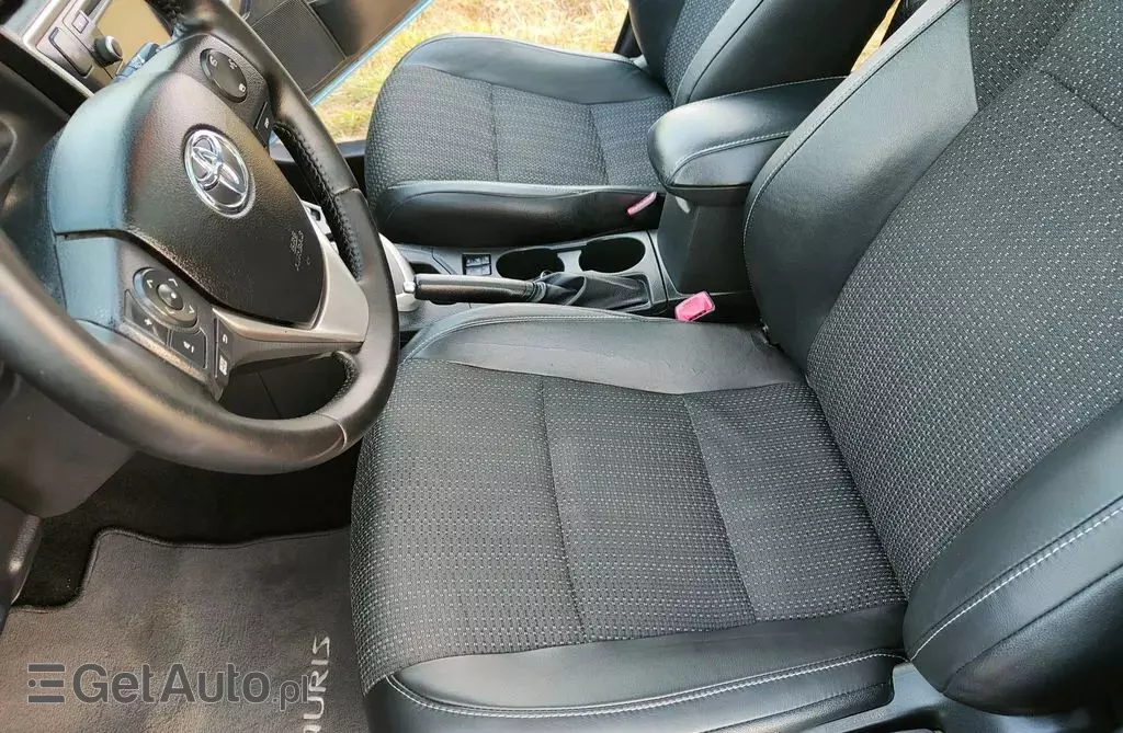 TOYOTA Auris 1.8 VVT-i (136 KM) Hybrid E-CVT