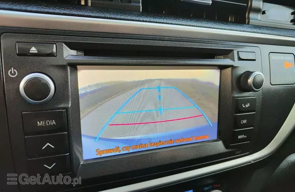 TOYOTA Auris 1.8 VVT-i (136 KM) Hybrid E-CVT