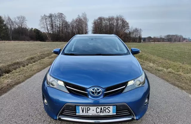 TOYOTA Auris 1.8 VVT-i (136 KM) Hybrid E-CVT