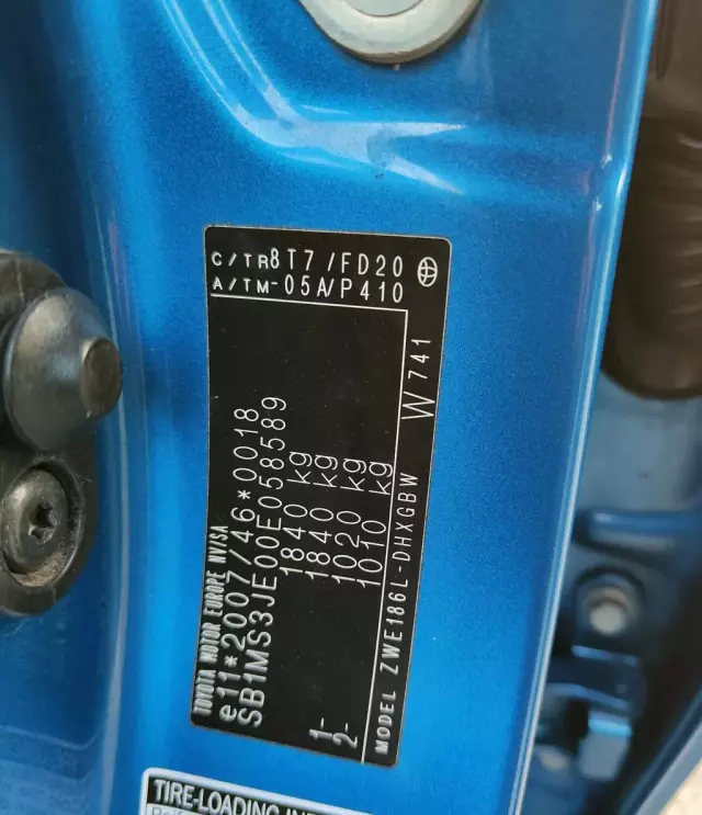 TOYOTA Auris 1.8 VVT-i (136 KM) Hybrid E-CVT