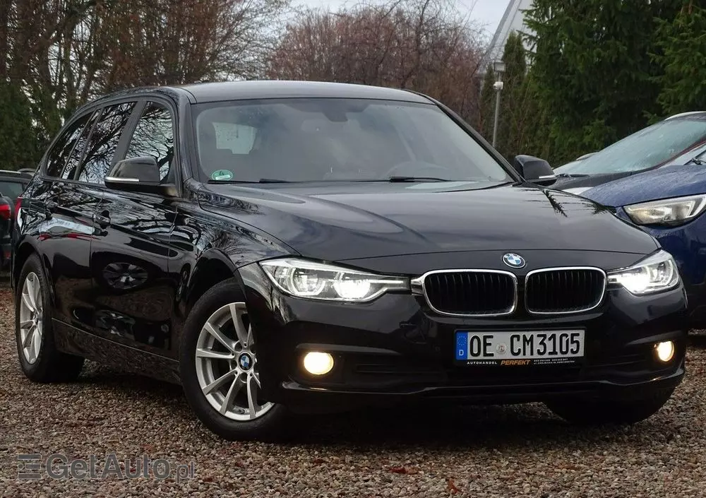 BMW Seria 3 318d Touring