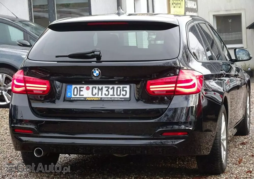 BMW Seria 3 318d Touring