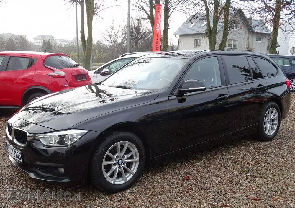 BMW Seria 3 318d Touring