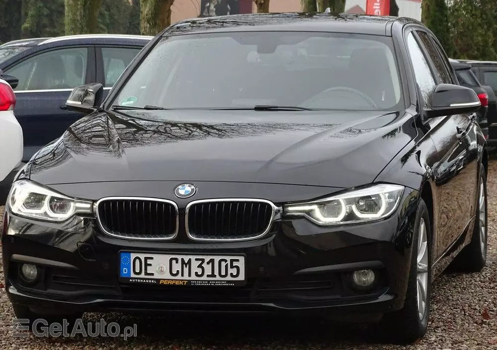 BMW Seria 3 318d Touring
