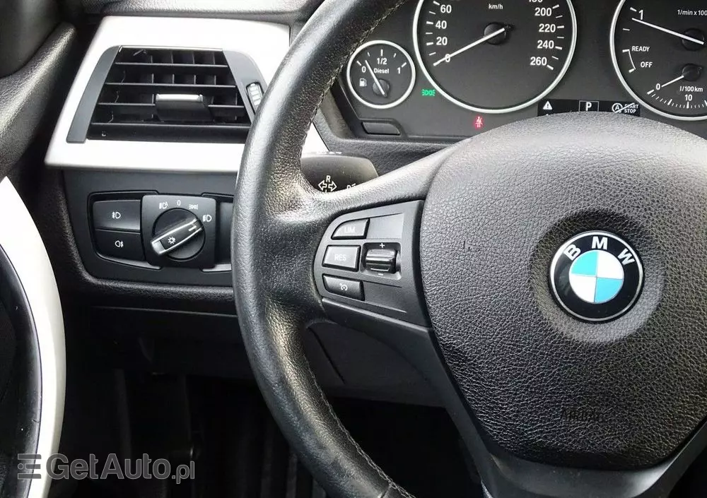 BMW Seria 3 318d Touring