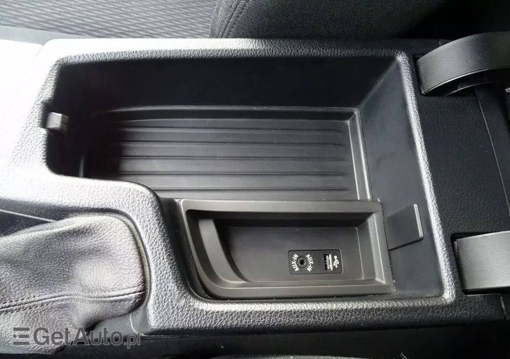 BMW Seria 3 318d Touring