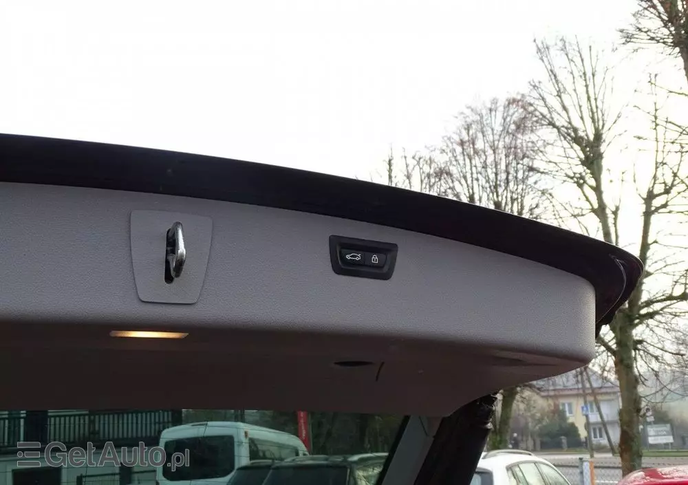 BMW Seria 3 318d Touring