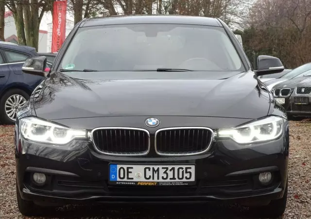 BMW Seria 3 318d Touring