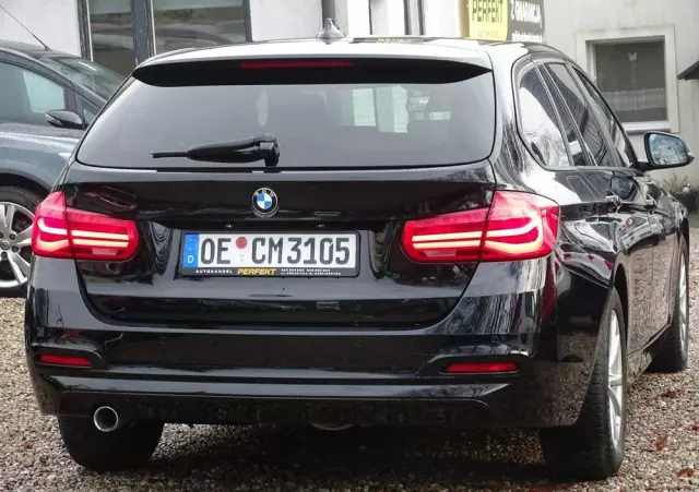 BMW Seria 3 318d Touring