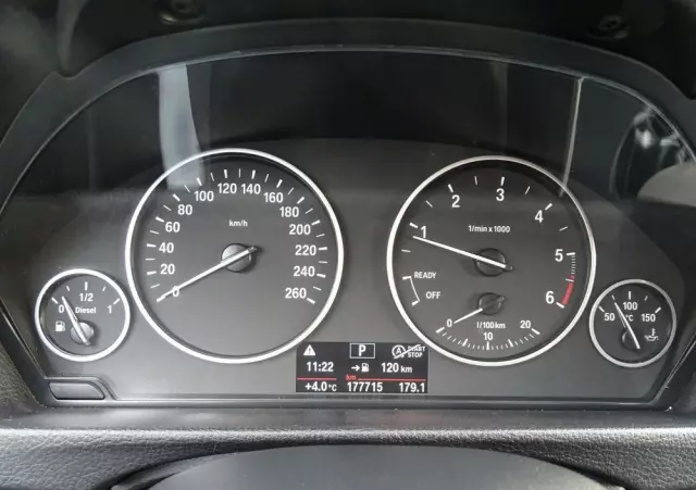 BMW Seria 3 318d Touring