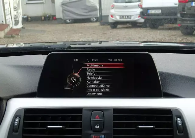 BMW Seria 3 318d Touring