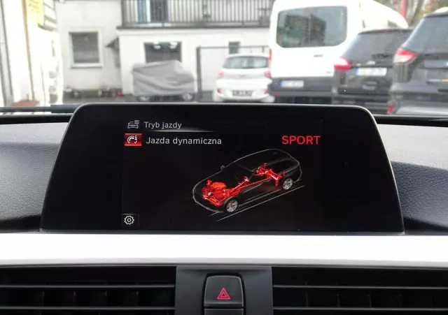 BMW Seria 3 318d Touring