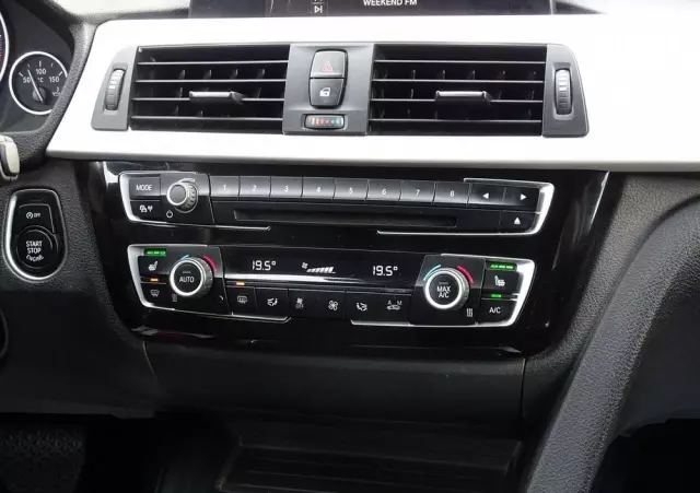 BMW Seria 3 318d Touring